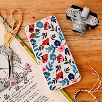 Funda Ohana Case Flores Sam A24 - Imagen 1